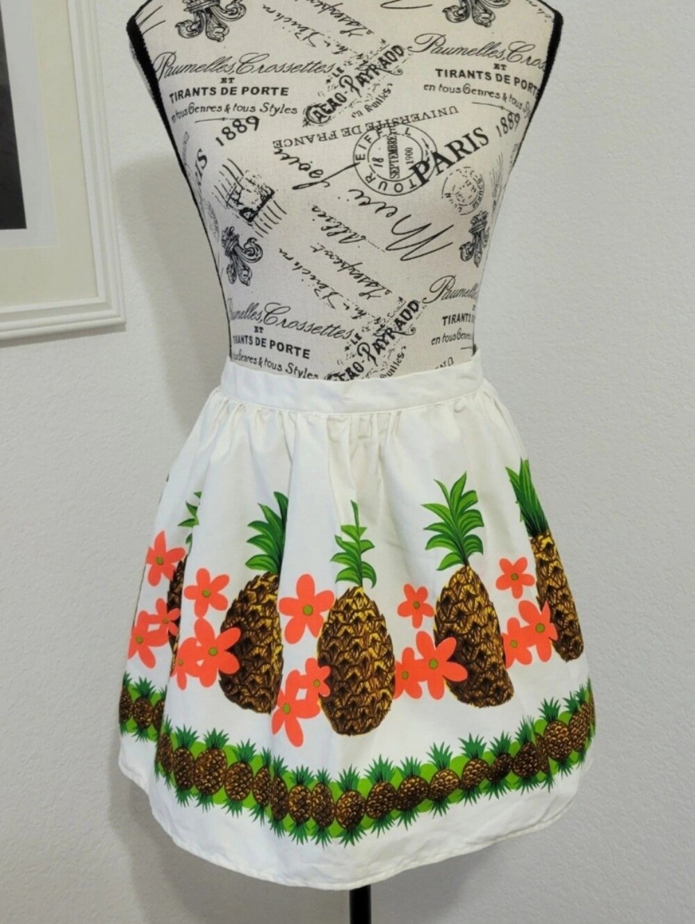 Vintage 60s 70s Hawaiian Apron Pineapples Hibuscus Flowers MCM Tiki Kitchen